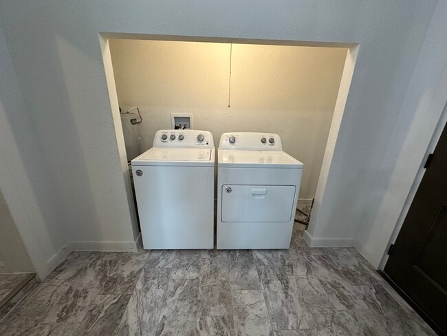 Photo - 2245 Valley Dr