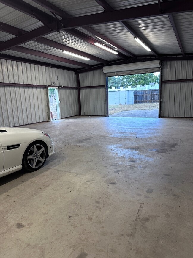 Photo - 3409 Graybuck Rd