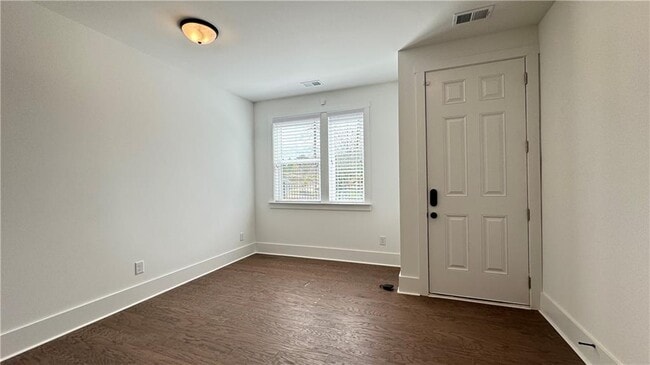 Photo - 1585 Layton Ln NW