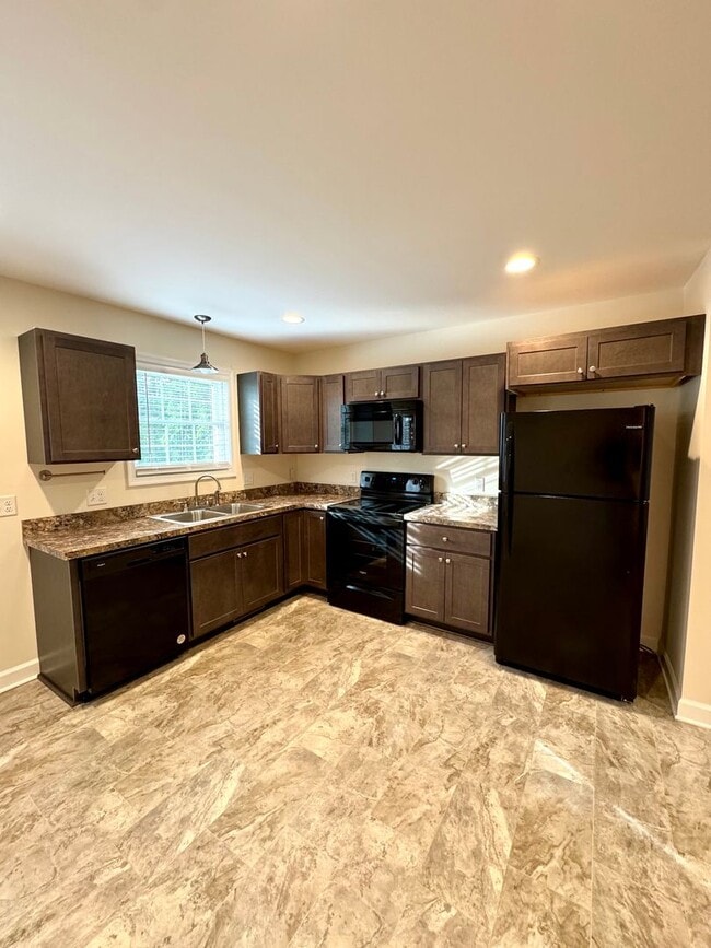 Photo - Duplex for Rent in Woodstock