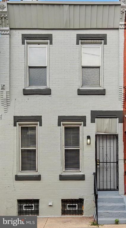 Building Photo - 2346 N Colorado St Rental