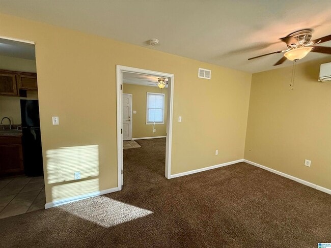 Photo - 1223 Hanover St