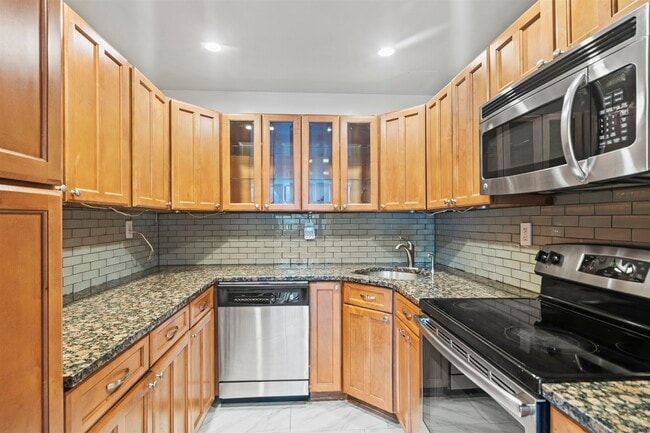 Photo - 1 Greene St Unit 105