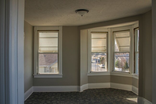 Photo - Pistachio Rentals (1618 Martha St) Unit #2 (Top)