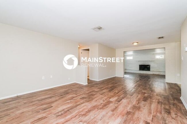 3 Bedroom Pet-Friendly Home in Holiday, FL with Main Street Renewal