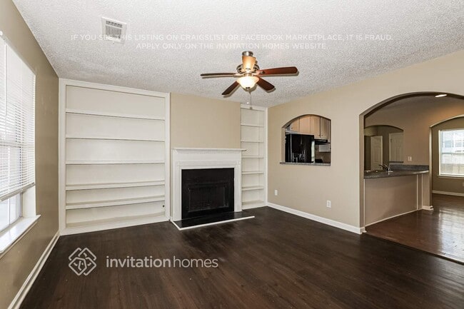 Photo - 3004 Meadow Glen Pass