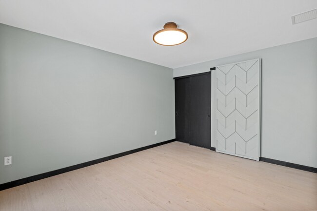 Photo - 550 Texas Hill Rd Unit B