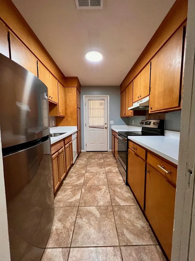 Photo - 4221/4223 Hawthorne Court Unit 4223