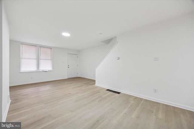 Photo - 227 Berkley St