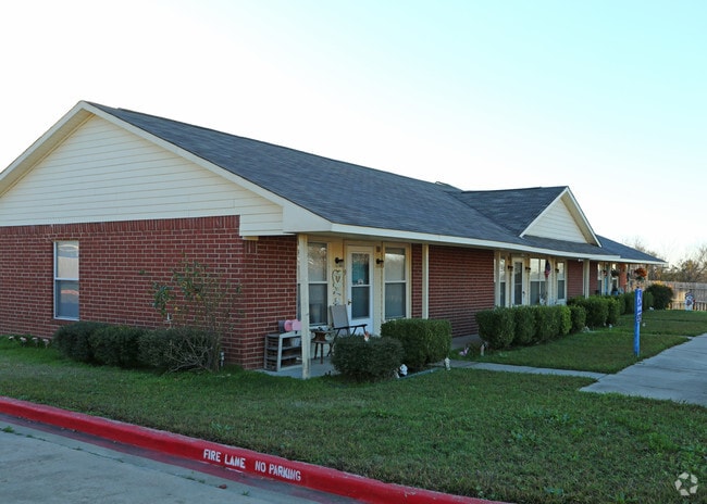 Photo - Alvarado Apartments