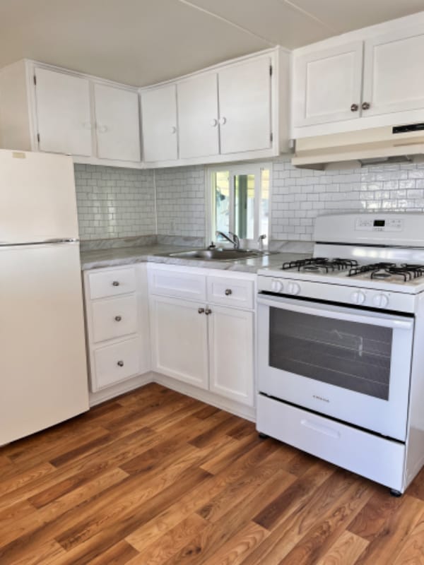 Photo - 15012 Lemoli Ave