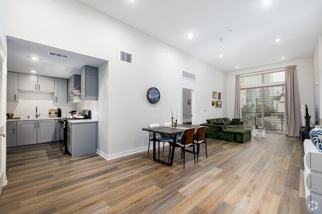 2BR, 2BA - 1155SF - Dining Room