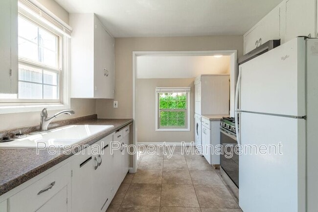 Photo - 3108 Thompson Ave