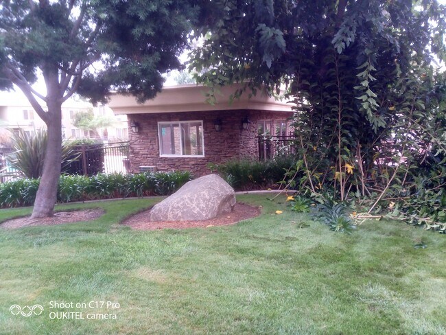 Photo - 792 Avocado Ave Unidad 2