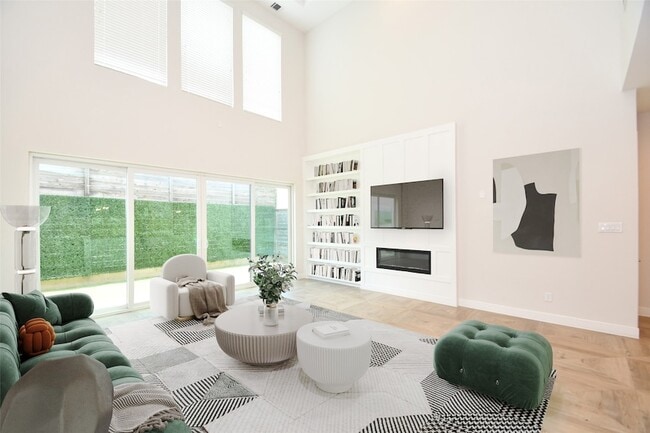 Photo - 2315 Peckham St