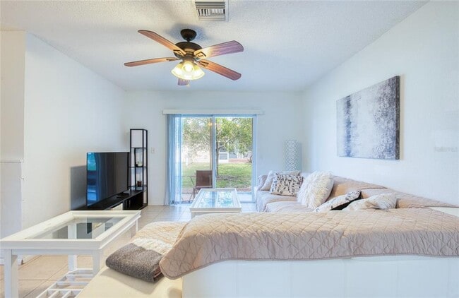 Photo - 9987 87th St N