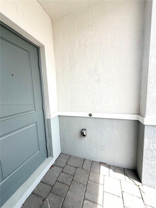 Photo - 359 NE 16th St