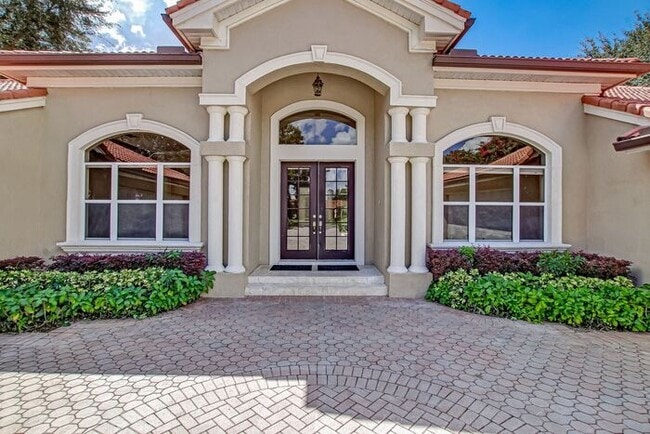 Photo - Stunning 5-Bedroom Pool Home on Nearly 2 A...