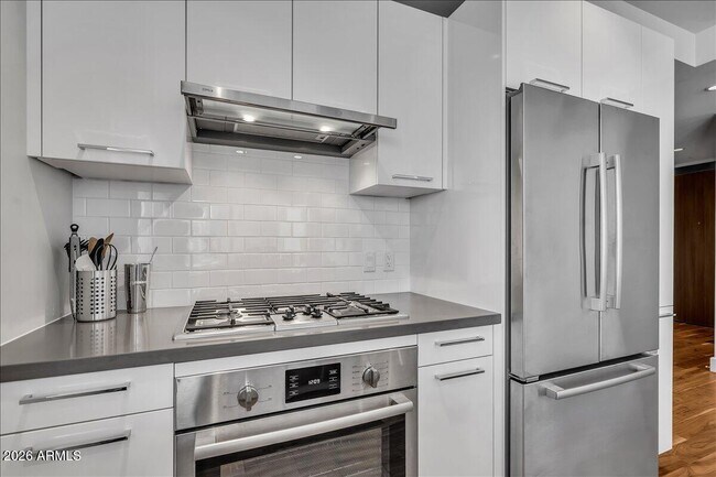 Photo - 4422 N 75th St Unit 3001