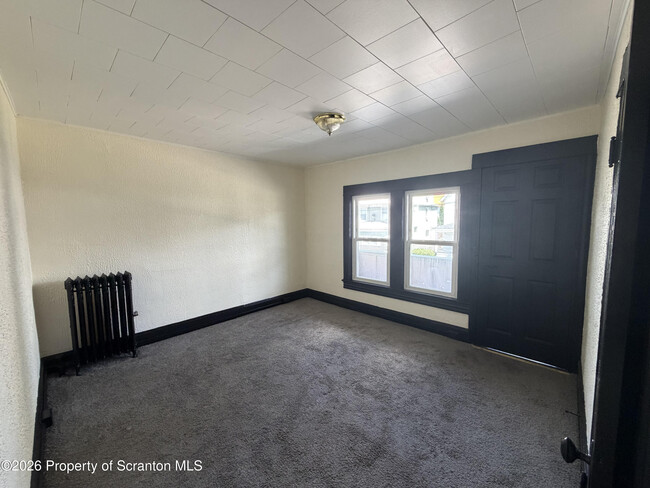 Photo - 610 Moosic St