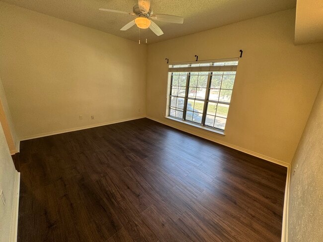 Photo - 4438 Harlanwood Dr Unit 211