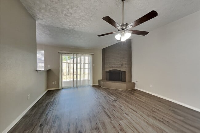 Photo - 10439 Lazy Meadows Dr