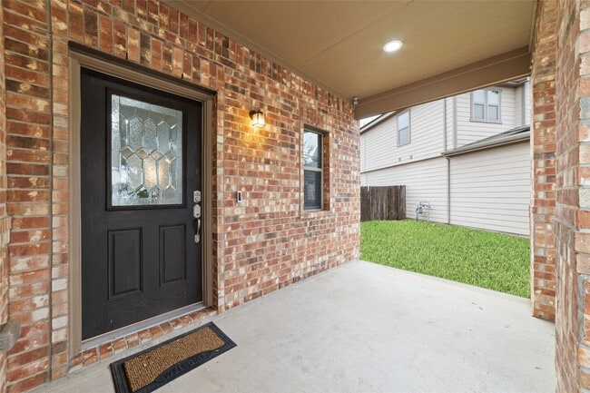 Photo - 21482 Biscayne Valley Ln