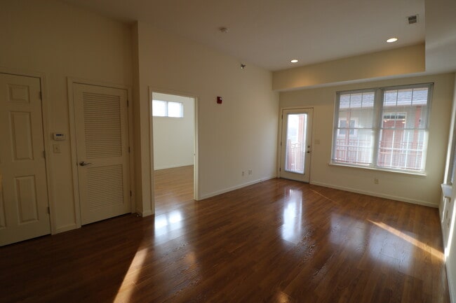 Photo - Hillside Crossing