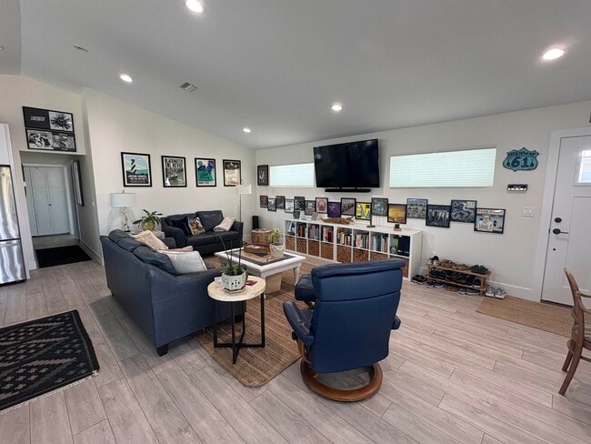 Photo - 221 Desoto Rd