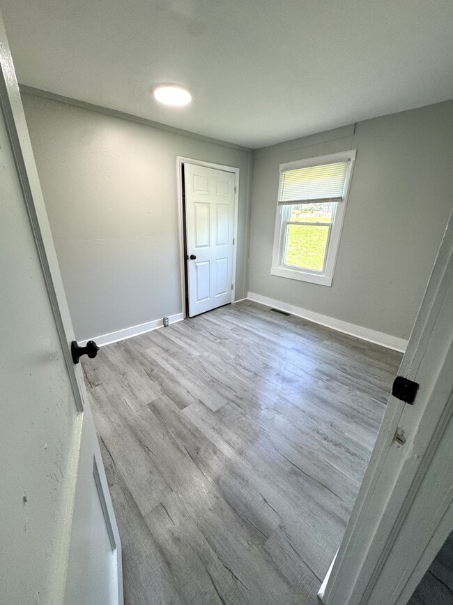 Photo - 105 Trail Dr