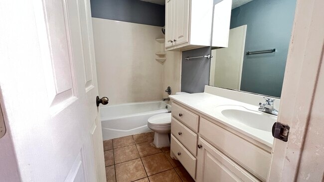 Photo - 3102 110th St