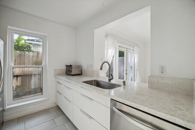 Photo - 505 Westcott St Unit 104