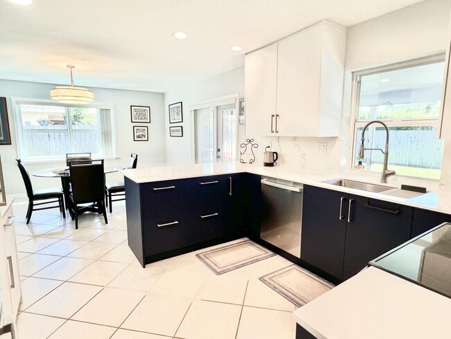 Photo - 3289 NW 25th Way