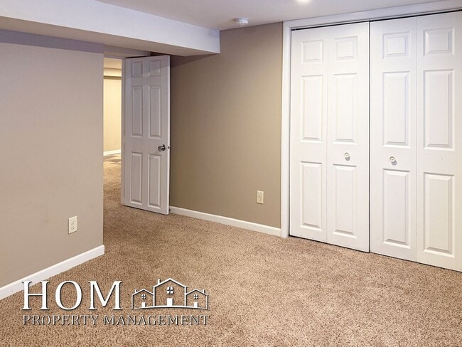 Photo - Lower North Mankato 2br Available NOW!