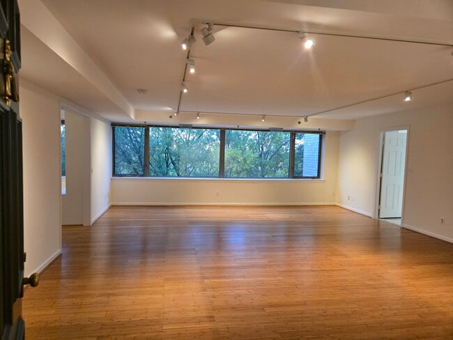 Photo - 5450 Whitley Park Ter Unit 912