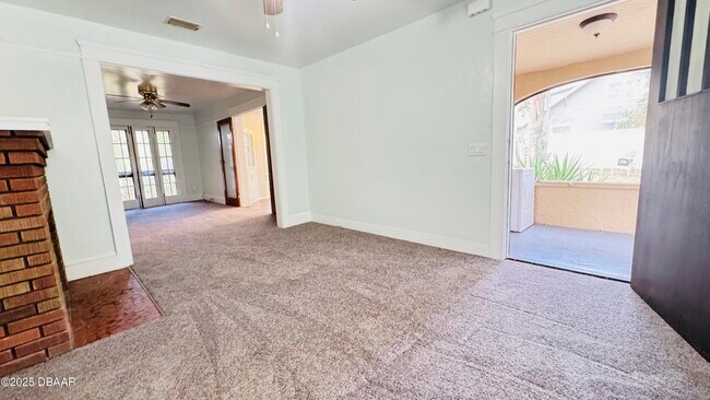 Photo - 215 Glenview Blvd