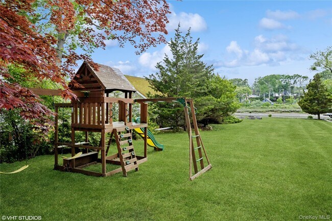 Photo - 3725 Wickham Ave