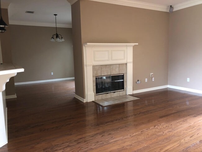 Photo - 112 Cherry Bark Ln