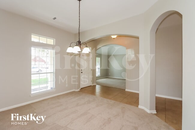 Photo - 8807 Rocky Knoll Ln