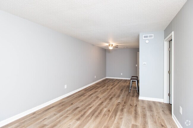 1BR, 1BA - 637 SF - Continent French Quarter