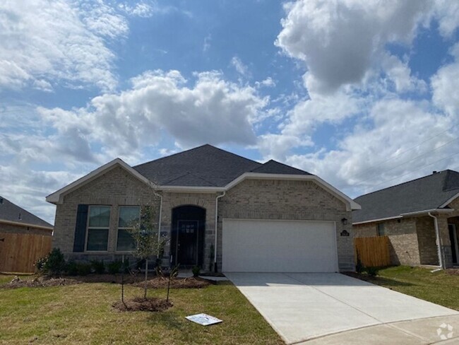 Building Photo - Quiet Cul De Sac! Tray Ceiling in Family &... Rental