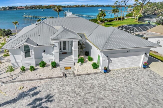 Photo - 2287 Bayshore Rd House