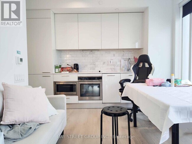 Photo - 3 Gloucester St Unit 702