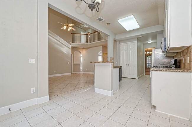 Photo - 11011 Sprucedale Ct