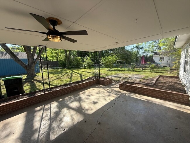 Photo - Now Available! Charming 3-Bedroom, 1-Bathroom Home in Decatur, AL