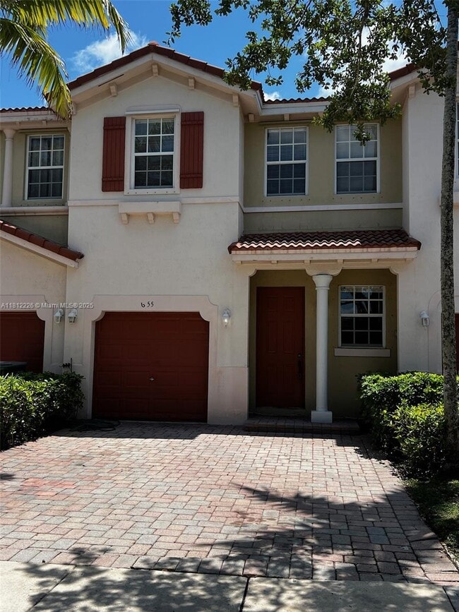 Photo - 655 NE 21st Terrace Townhome