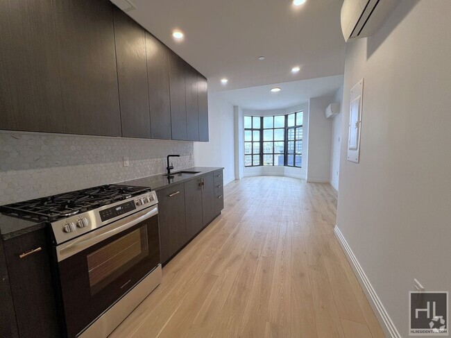 Building Photo - Luxurious 1 bedroom/1 Bathroom duplex apt ... Unit 805