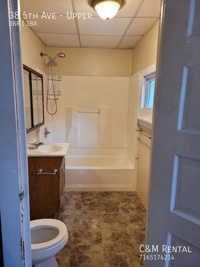 Photo - 38 5th Ave Unit Upper