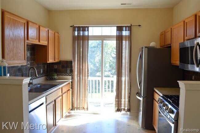 Photo - 786 Summerfield Dr