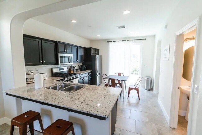 Photo - 1481 Visionary Rd